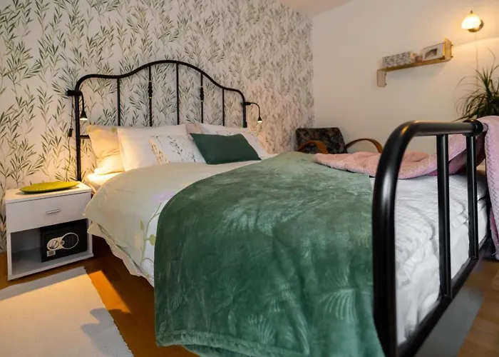 Gruzdovo דלניצה