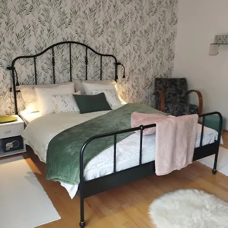 Gruzdovo Apartment *